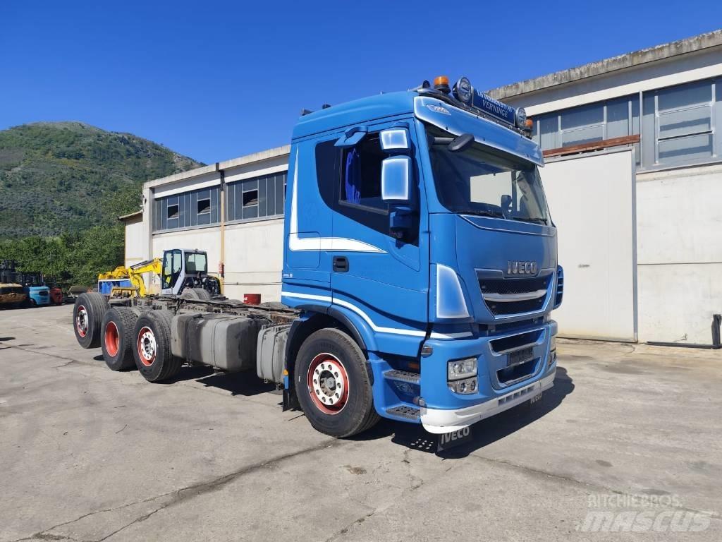 Iveco Stralis 320S50 Camiões de Transporte Auto