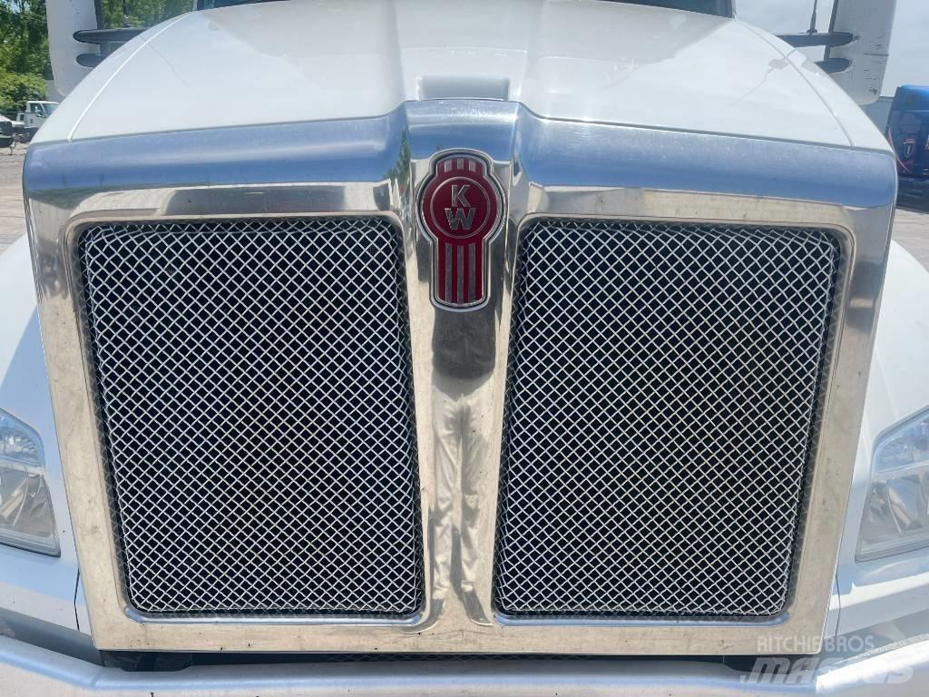Kenworth T 880 Tractores (camiões)