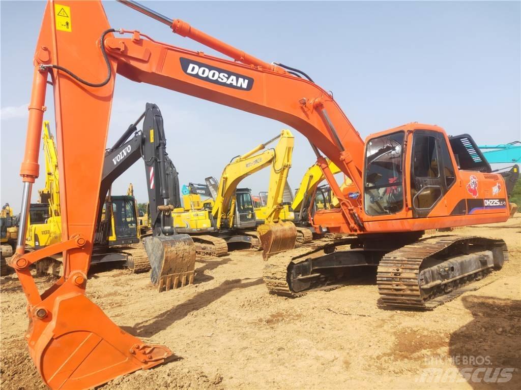 Doosan DH 225 LC-7 Escavadoras de rastos