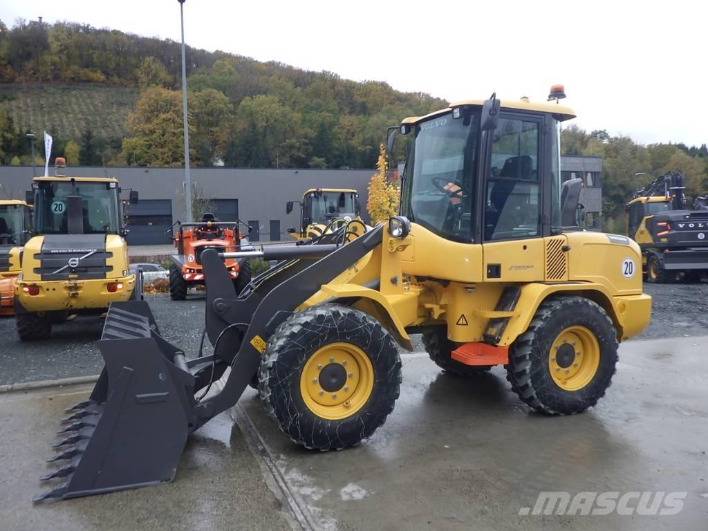 Volvo L 30 G Pás carregadoras de rodas