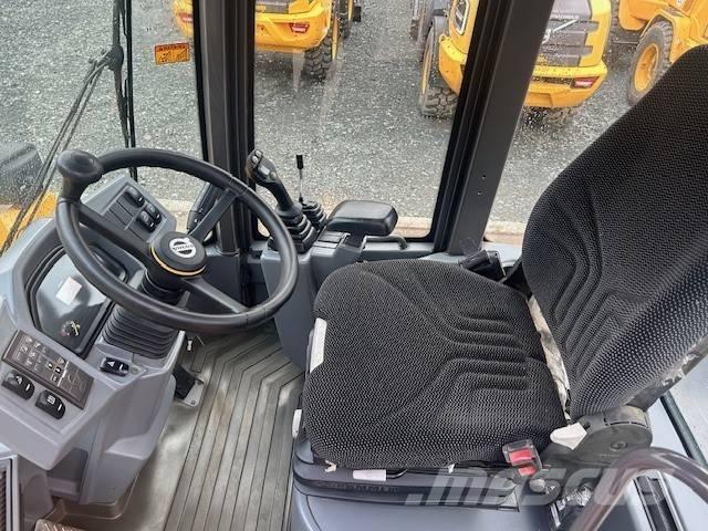 Volvo L 30 G Pás carregadoras de rodas