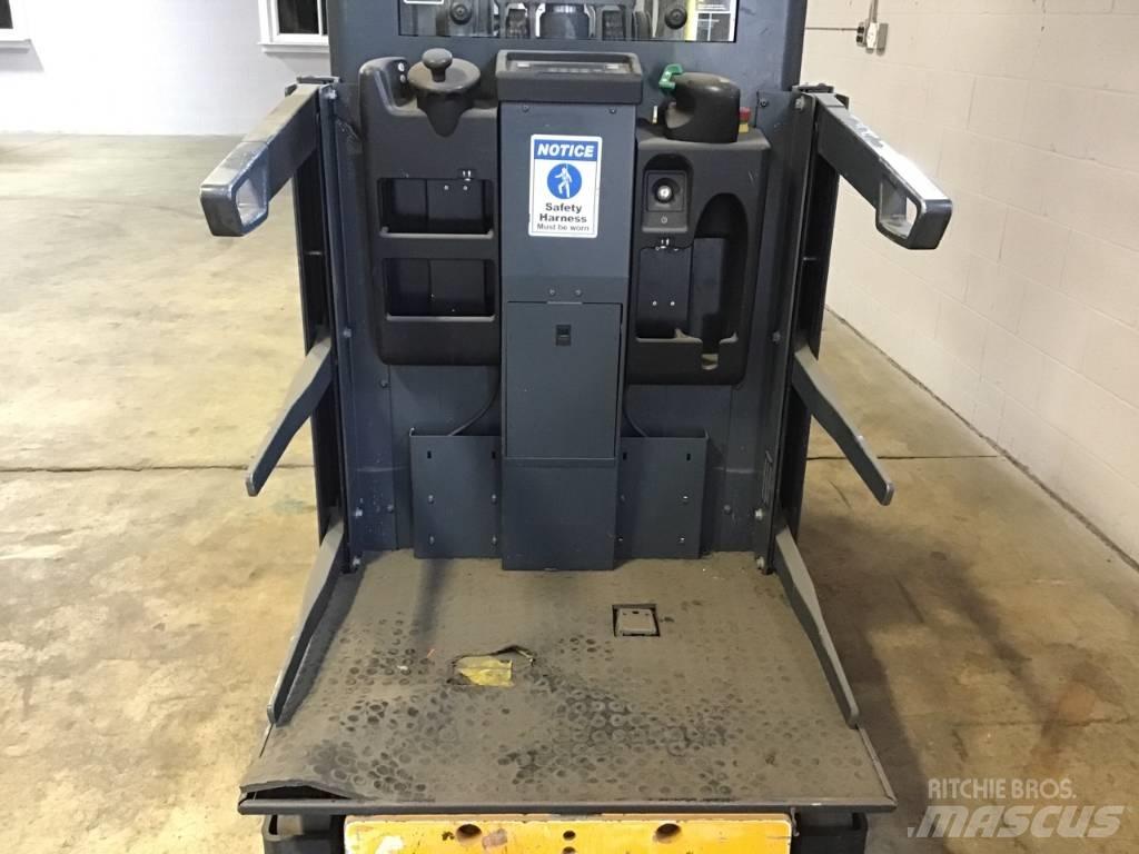 Jungheinrich EKS208 Preparadoras de encomendas de média elevação