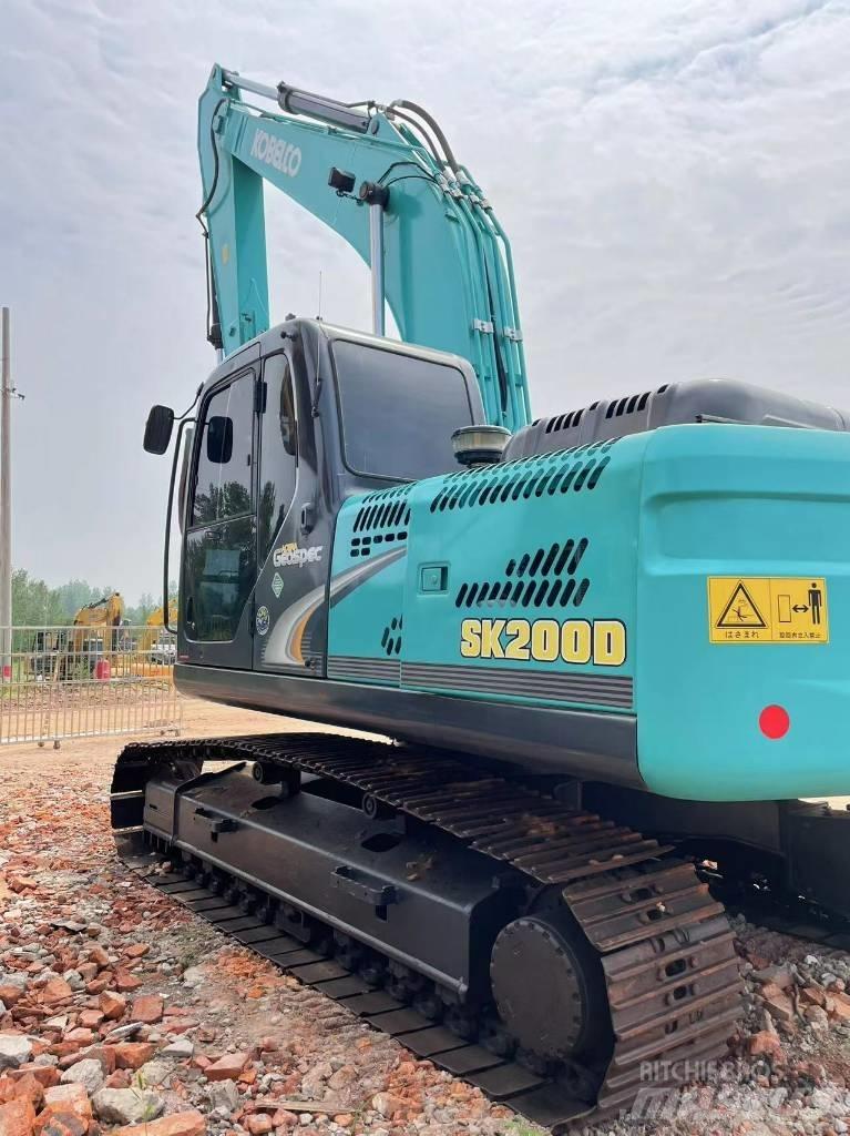 Kobelco 200 Escavadoras de rastos