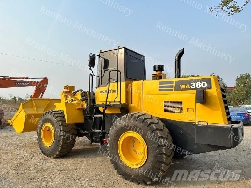 Komatsu WA380 Pás carregadoras de rodas