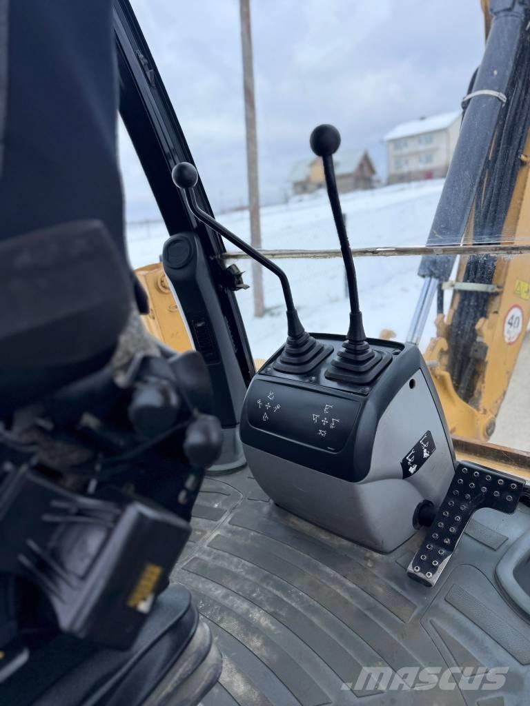 CAT 428 E Retroescavadoras