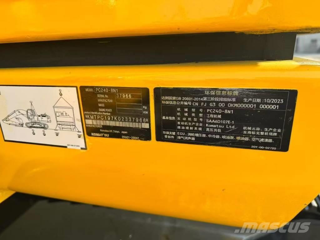 Komatsu 240-8N1 Escavadoras de rastos