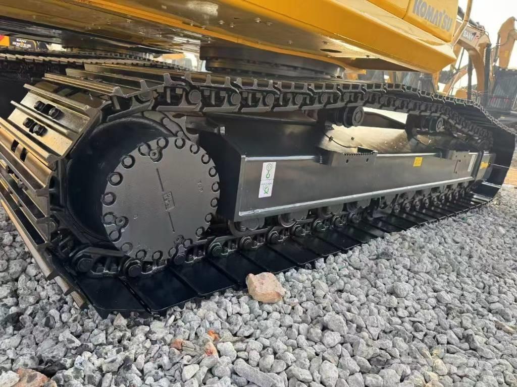 Komatsu 240-8N1 Escavadoras de rastos