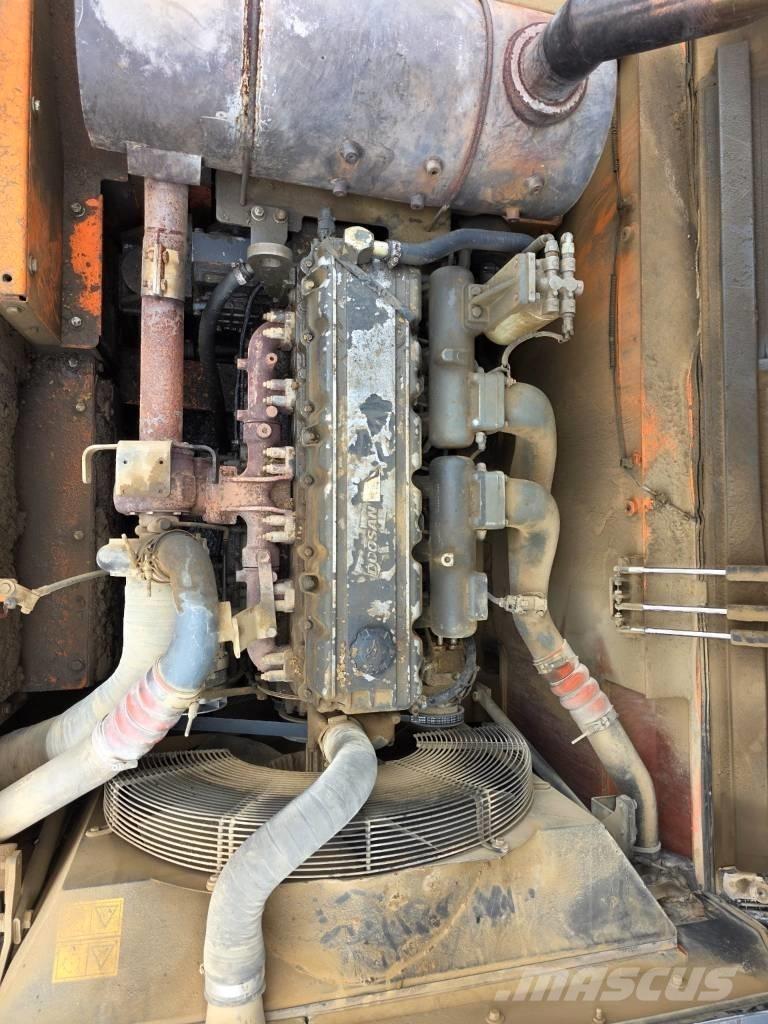 Doosan DX 380 LC Escavadoras de rastos