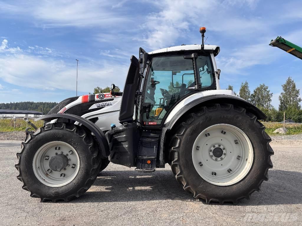 Valtra T215 Versu Tratores Agrícolas usados