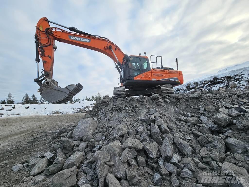 Doosan DX 340 LC Escavadoras de rastos