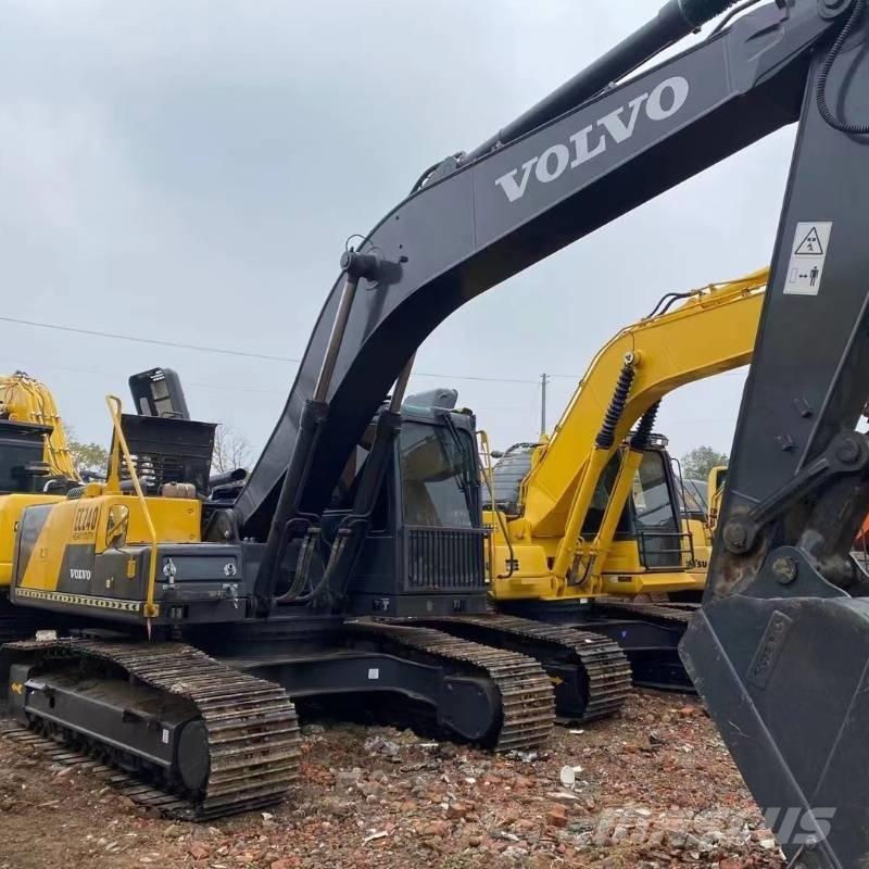 Volvo EC 240 Escavadoras de rastos