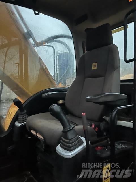 JCB JS 220 LC Escavadoras de rastos