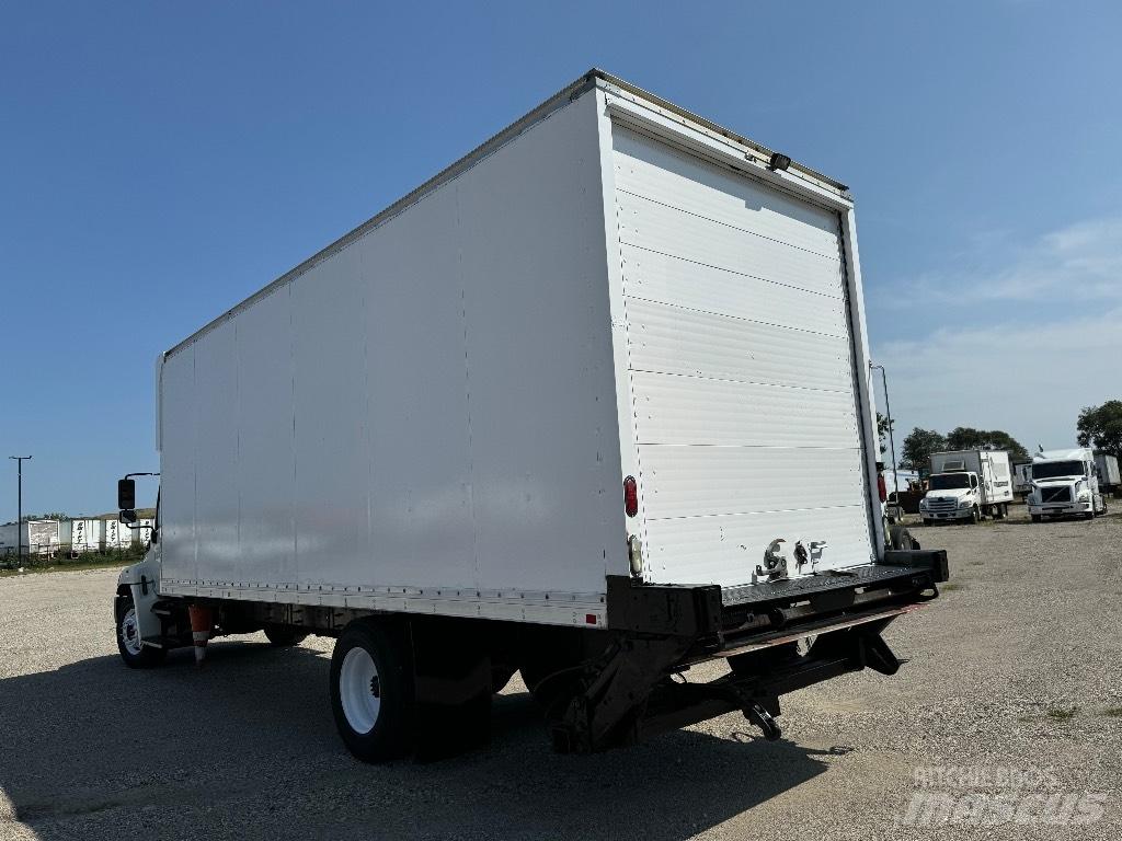 Hino 238 Camiões de caixa fechada