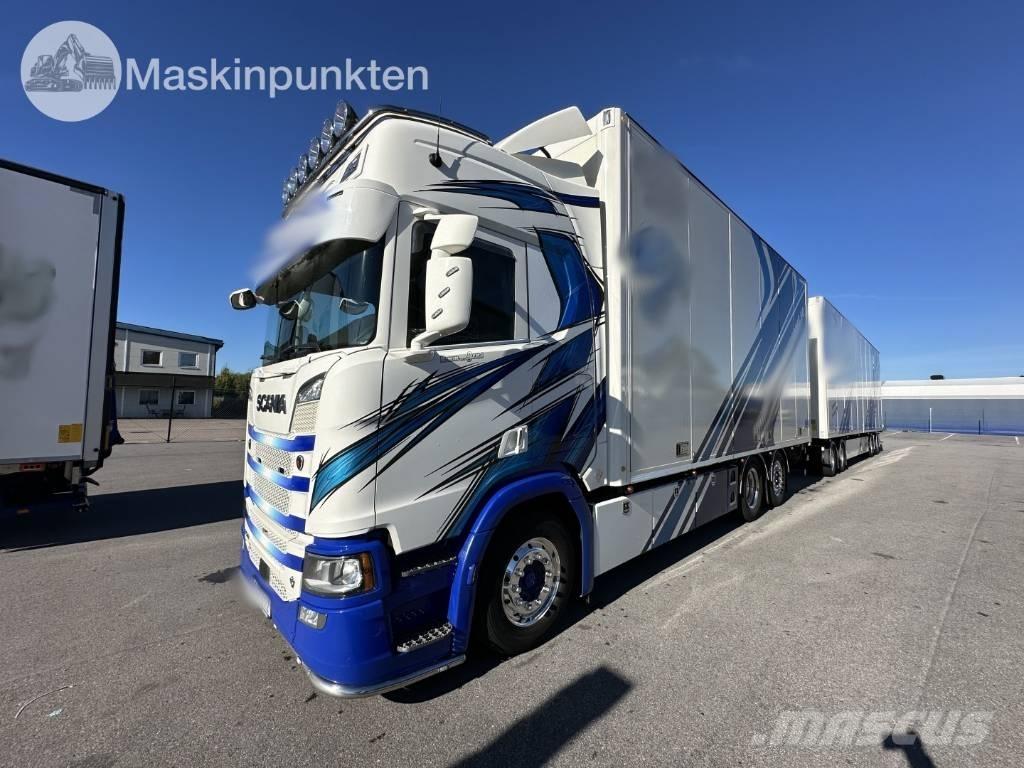 Scania R 520 Camiões de caixa fechada
