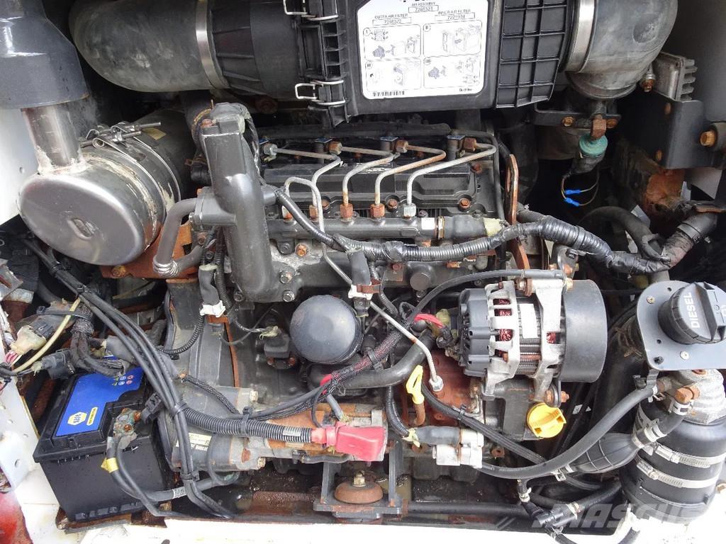 Bobcat S630 Carregadoras de direcção deslizante