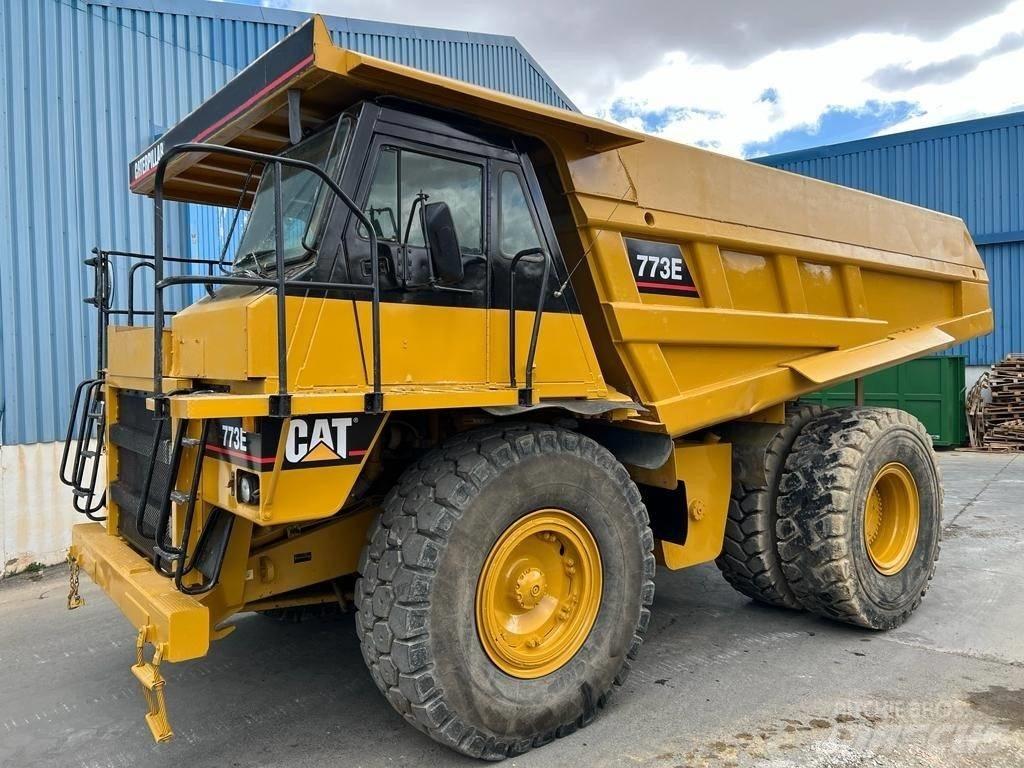 CAT 773 E Camiőes dumper basculantes rígidos