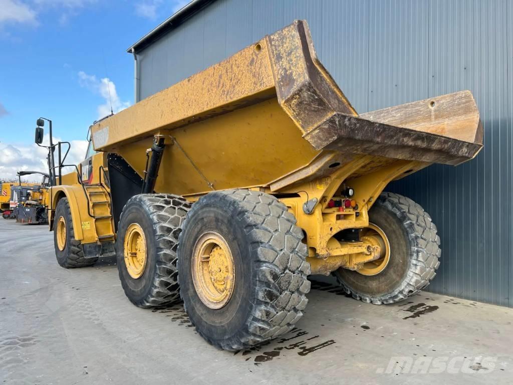 CAT 735 | 735B Camiões articulados