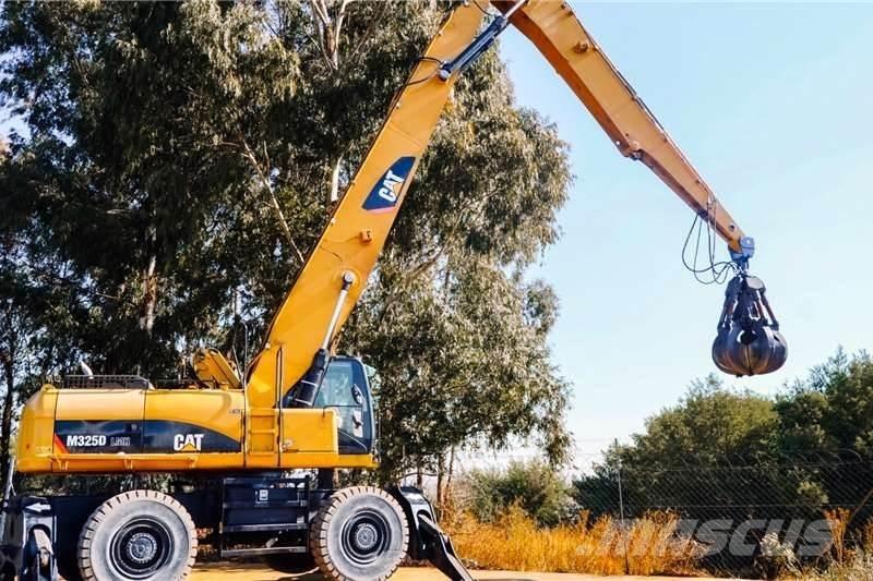 CAT M325 Mini Escavadoras <7t