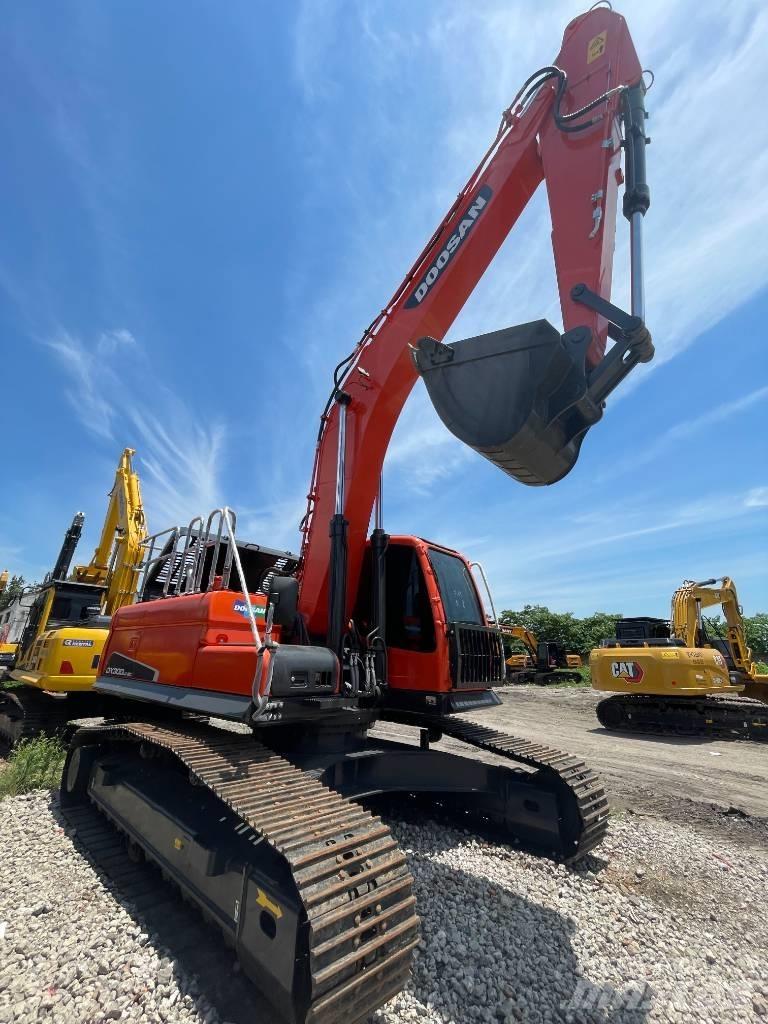 Doosan DX 300 Escavadoras de rastos