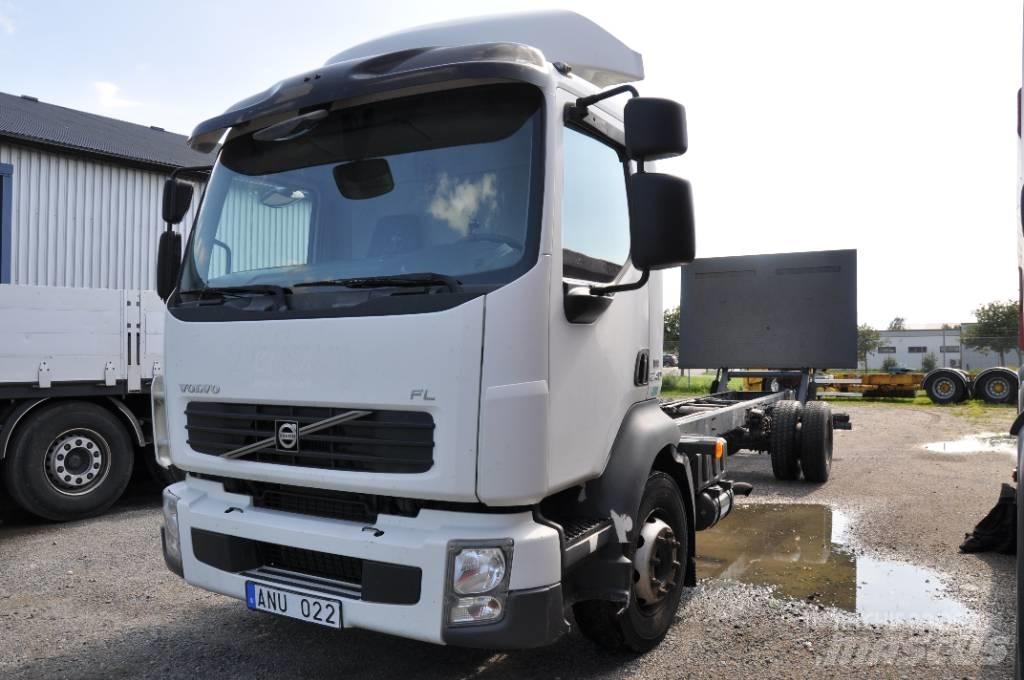Volvo FL240 4x2 Camiões de chassis e cabine