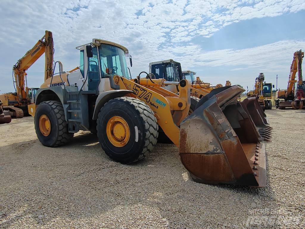 Liebherr 574 Pás carregadoras de rodas