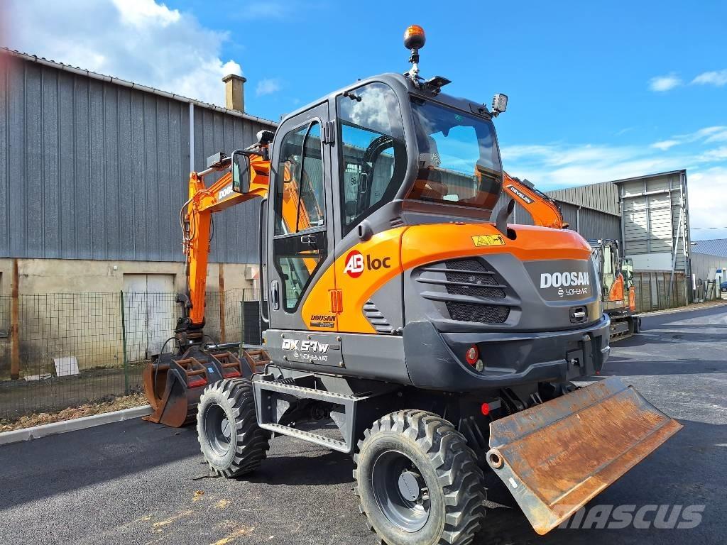 Doosan DX 57 W Escavadoras de rodas