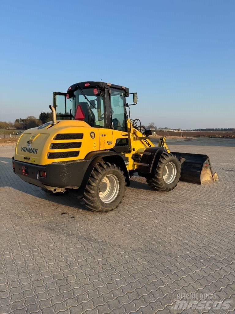 Yanmar V 120 Pás carregadoras de rodas