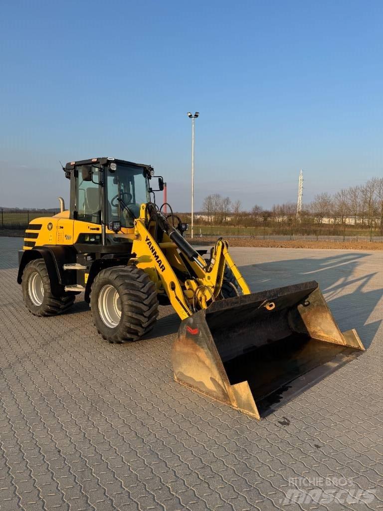 Yanmar V 120 Pás carregadoras de rodas