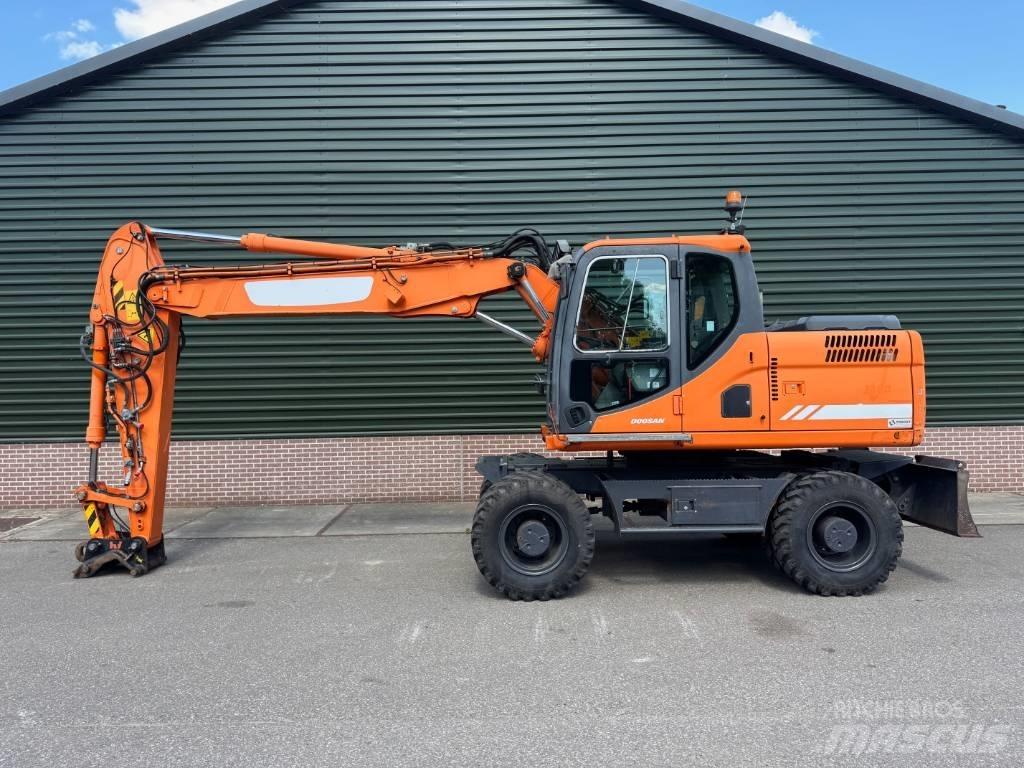 Doosan DX 170 W Escavadoras de rodas