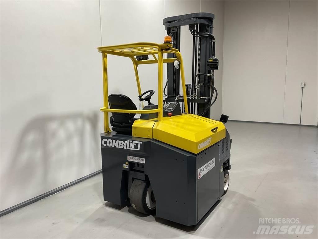 Combilift CBE3000 Empilhadores de 4 vias