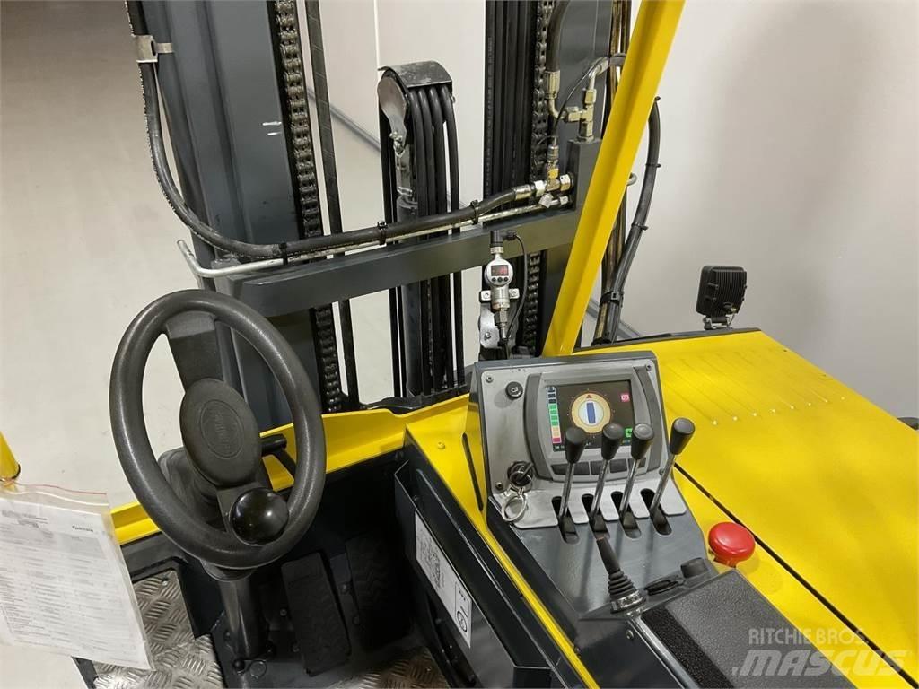 Combilift CBE3000 Empilhadores de 4 vias