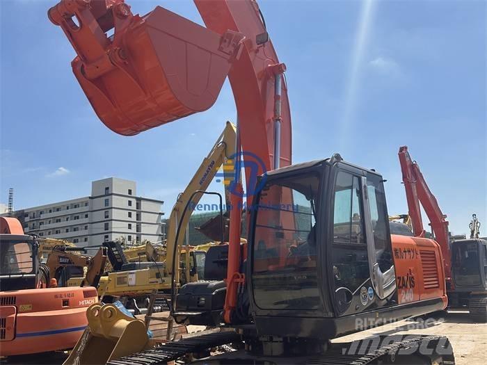 Hitachi ZX 240-3 Escavadoras de rastos