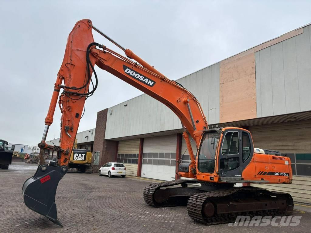 Doosan DX 255 LC Escavadoras de rastos