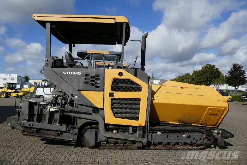Volvo ABG P 6820  C Pavimentadoras de asfalto