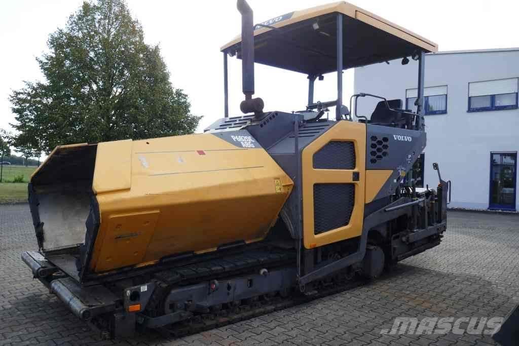 Volvo ABG P 6820  C Pavimentadoras de asfalto