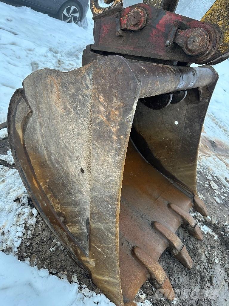 Furukawa 740 Escavadoras de rastos