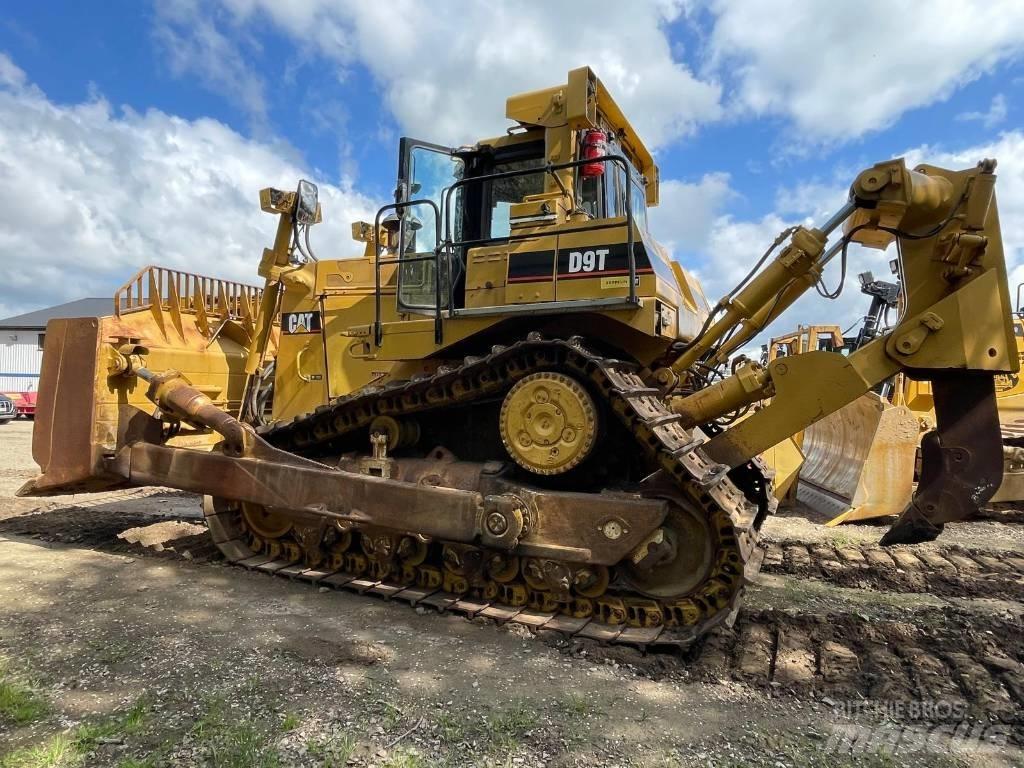 CAT D 9 T Dozers - Tratores rastos