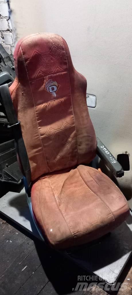 DAF XF95.    1327470 Cabines e interior