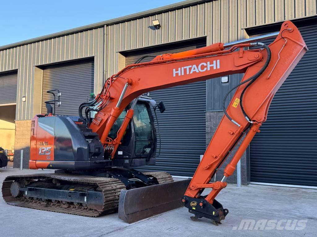 Hitachi ZX 135 US-7 Escavadoras de rastos