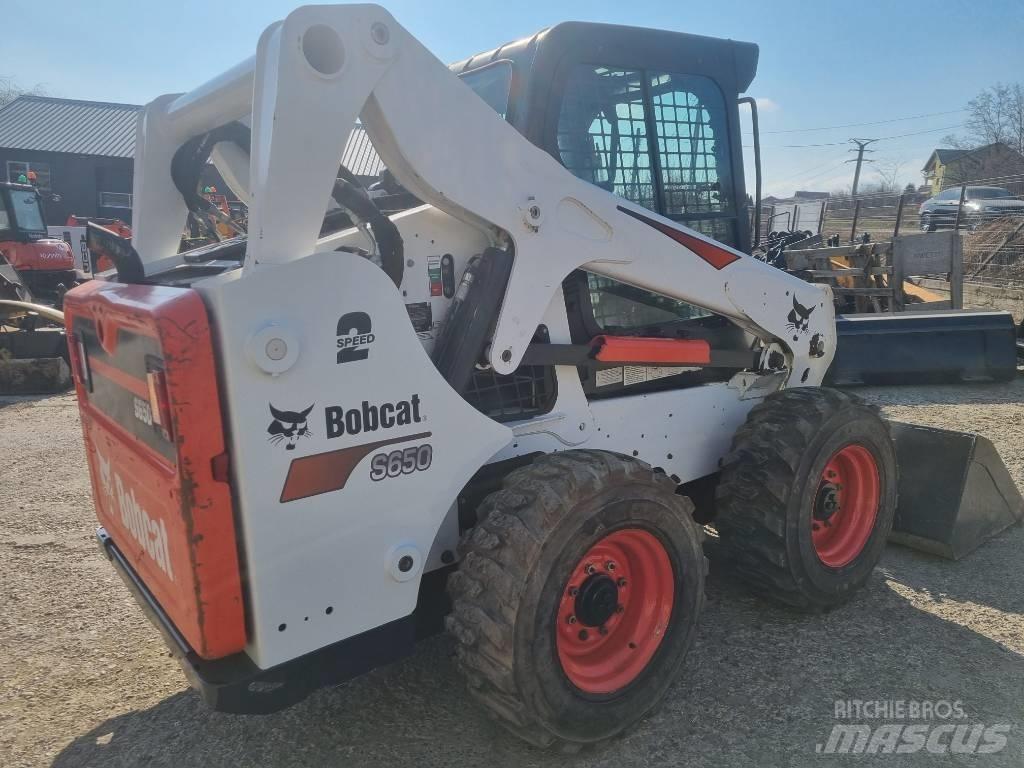 Bobcat 650S Carregadoras de direcção deslizante