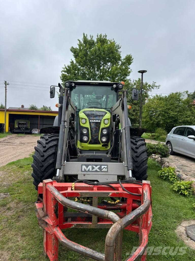 CLAAS Arion 440 Tratores Agrícolas usados