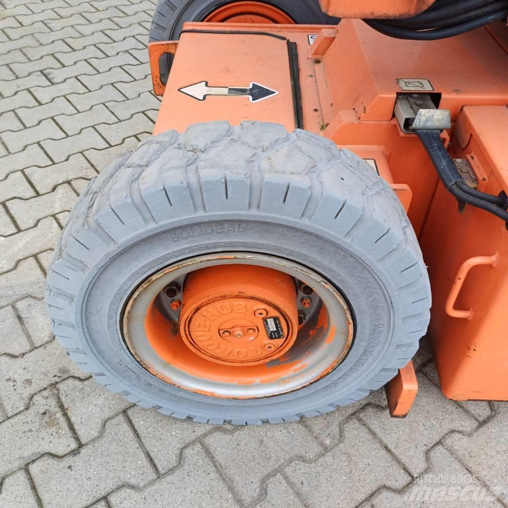JLG E300AJP Elevadores braços articulados