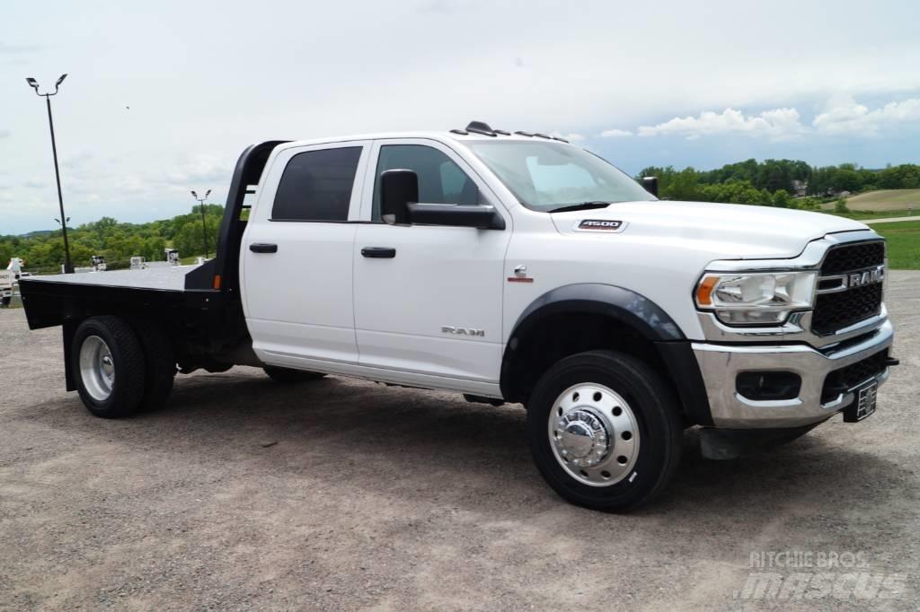 RAM 4500 TRADESMAN Camiões estrado/caixa aberta