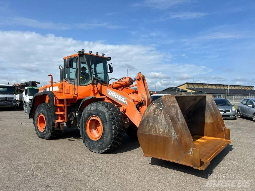 Doosan dl 300 Pás carregadoras de rodas