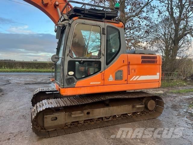 Doosan DX 140 LC Escavadoras de rastos