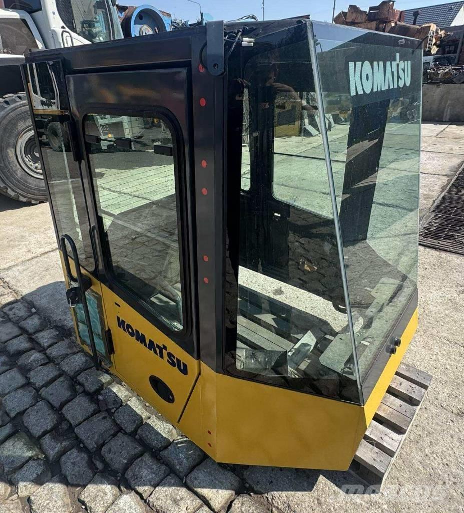 Komatsu WA 470-5 Cabines e interior máquinas construção