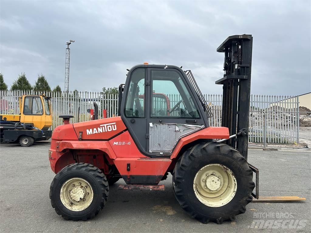 Manitou M26-4 Empilhadores todo-terreno