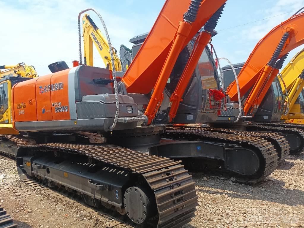 Hitachi ZX 240 Escavadoras de rastos