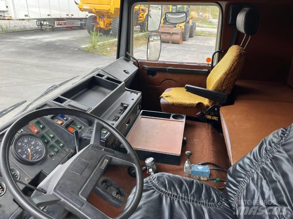 Volvo F 12    Lav km Tractores (camiões)