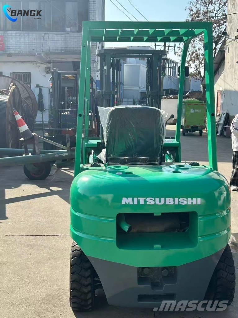 Mitsubishi FD 30 NT Empilhadores Diesel